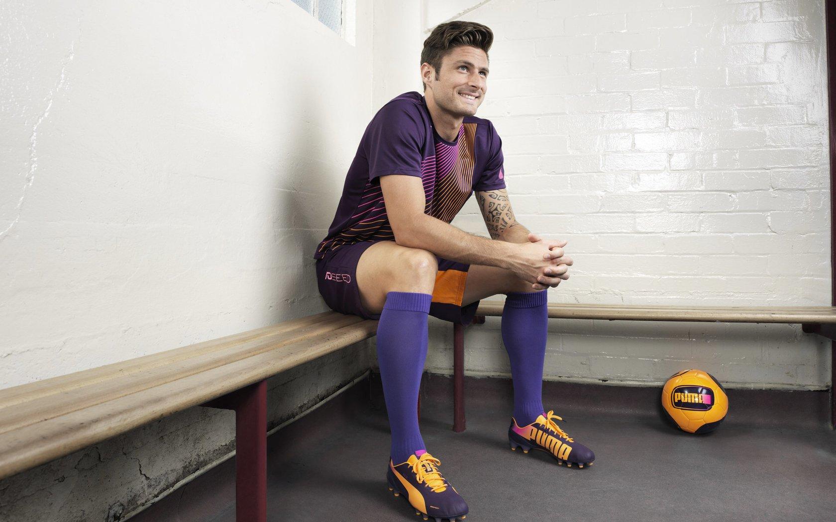 虚拟赛场惊现规则裂隙？FM26模拟赛事现瞬移防守引争议