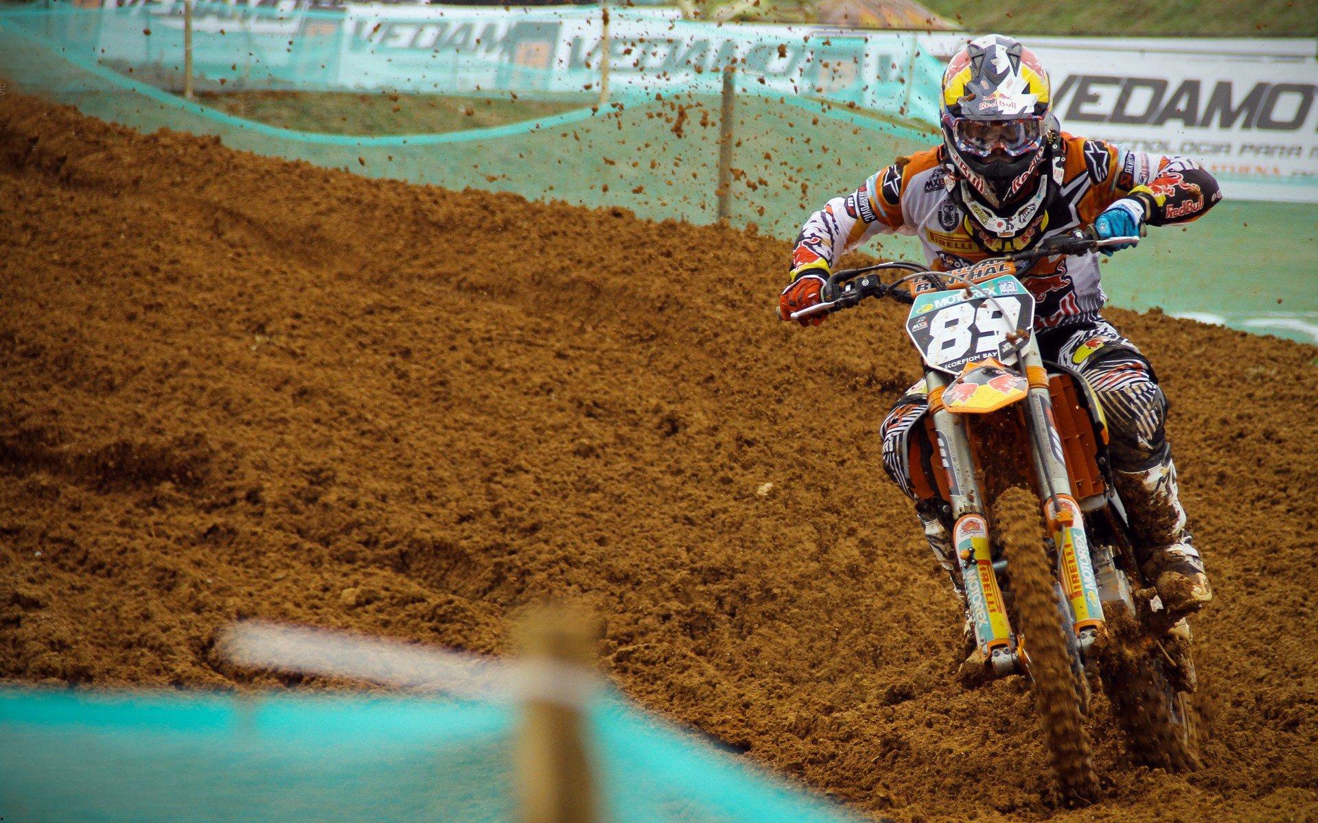 新星闪耀！塞梅尼奥连场破门征服曼城，生涯前两战蝉联队内最佳