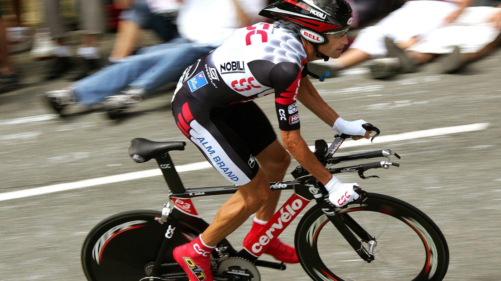 姆巴佩替补定乾坤，巴黎2-0艰难取开门红，恩里克首秀如履薄冰